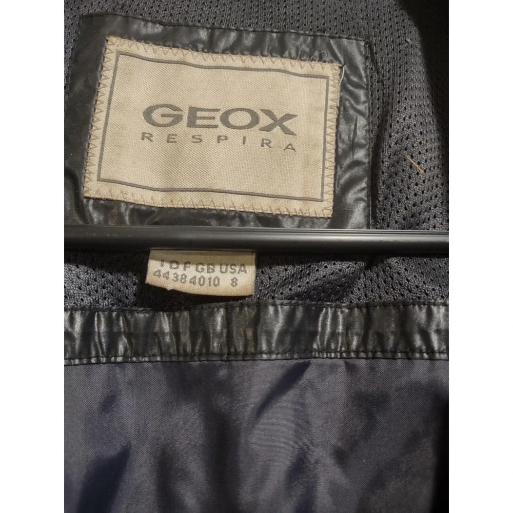 GEOX Respira Vest Womens‎ 8 Full Zip Black with furry hood.  H24